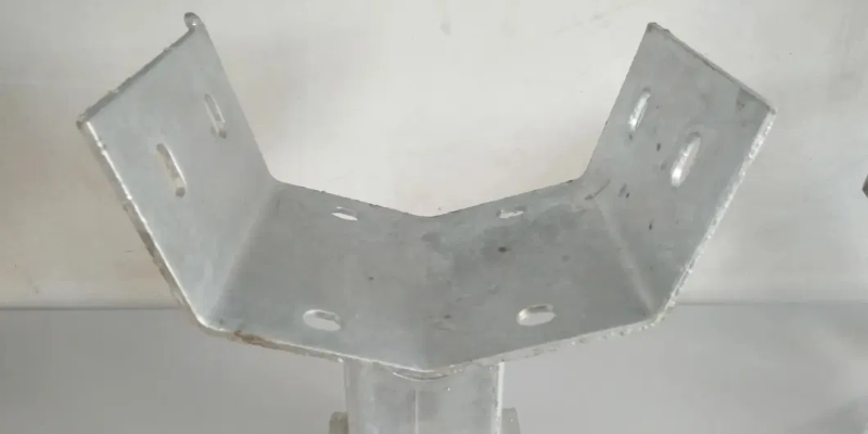 Gutter ditch bracket Gutter ditch bracket